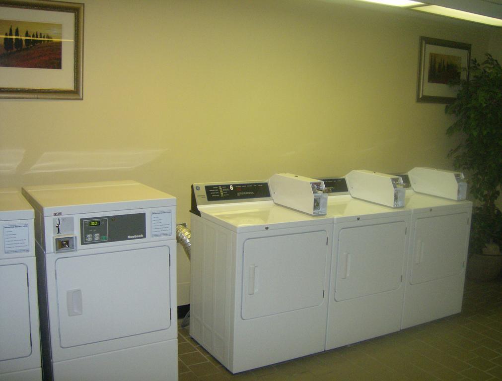 Ramada Huntsville Dış mekan fotoğraf